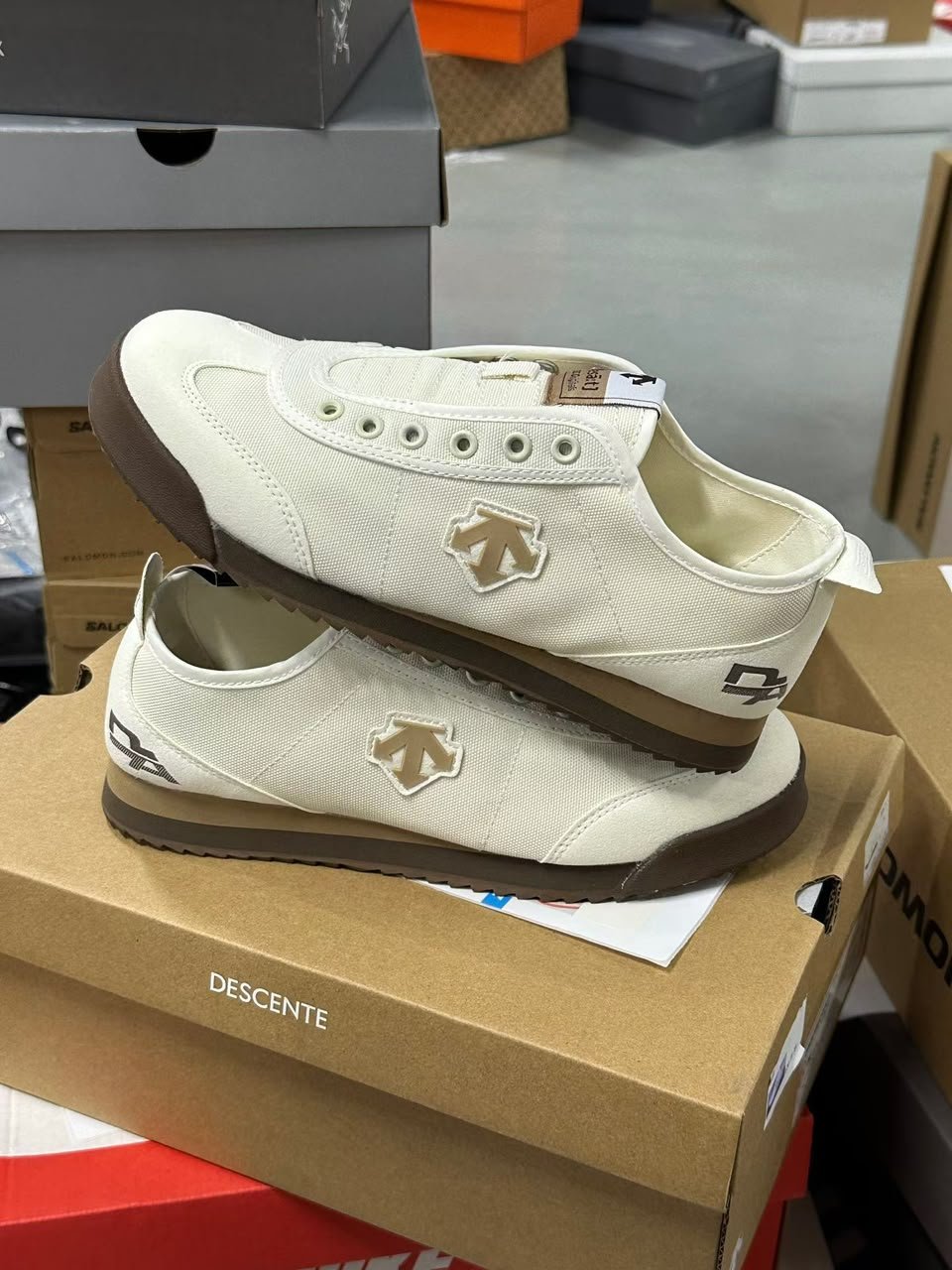 Descente Chron Tempo Slip-On Sneakers