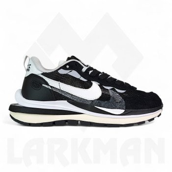 Nike Vaporwaffle sacai